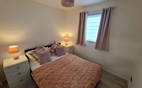 Lovely 2 Bedroom Flat In Nice Inversness Area.