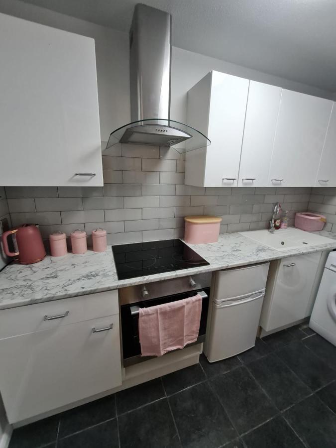 Lovely 2 Bedroom Flat In Nice Inversness Area. Inverness Exterior foto